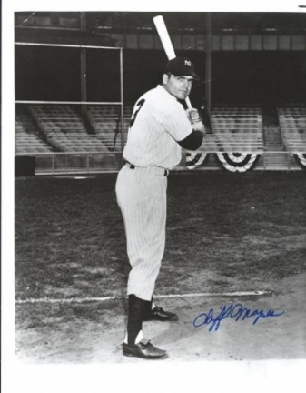 Cliff Mapes Autographed New York Yankees 8" x 10" Photograph (Deceased) (Unframed)