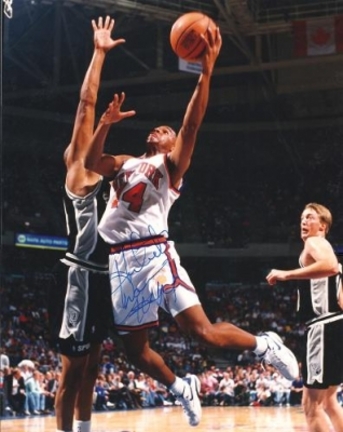 Hubert Davis Autographed New York Knicks 8" x 10" Photograph (Unframed)