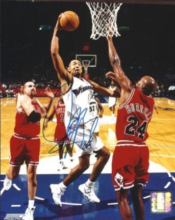 Juwan Howard Autographed Washington Wizards 8" x 10" Photograph (Unframed)