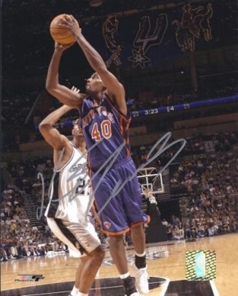 Kurt Thomas Autographed New York Knicks 8" x 10" Photograph (Unframed)
