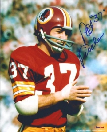 Pat Fischer Autographed Washington Redskins 8" x 10" Photograph (Unframed)